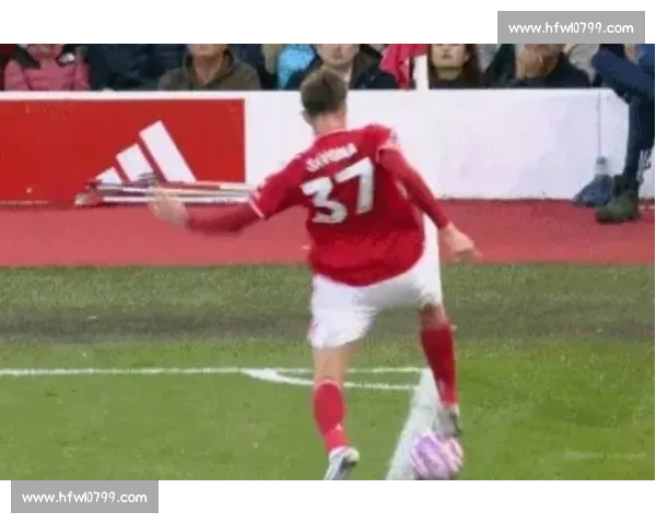 4-2 险变 3-3：曼联三连胜下的光鲜与暗伤